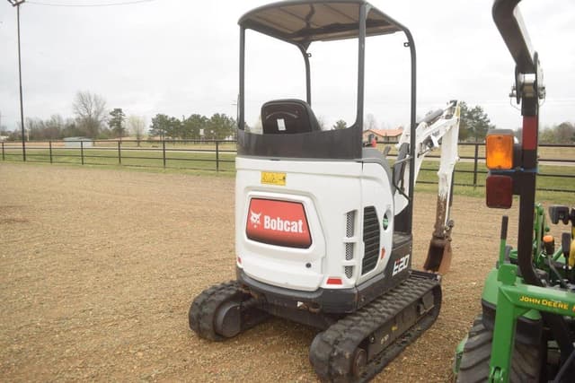Image of Bobcat E20 equipment image 2