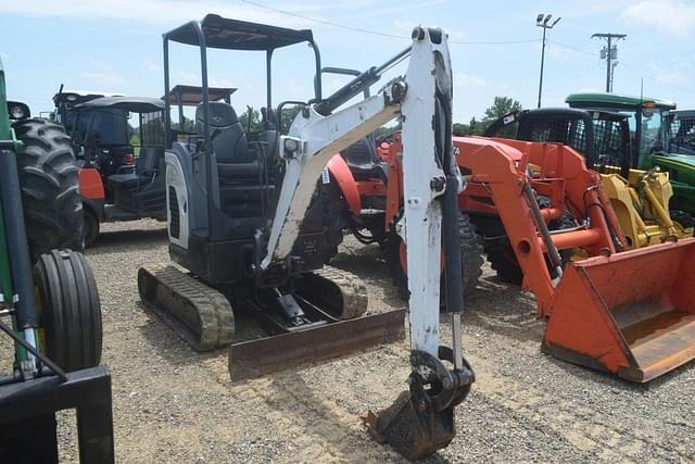 Image of Bobcat E20 equipment image 1