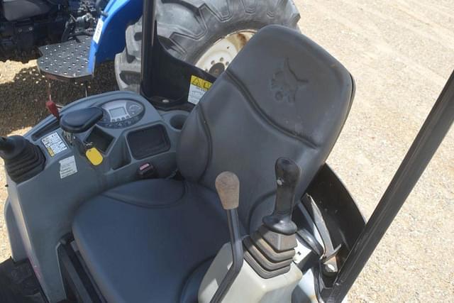 Image of Bobcat E20 equipment image 3