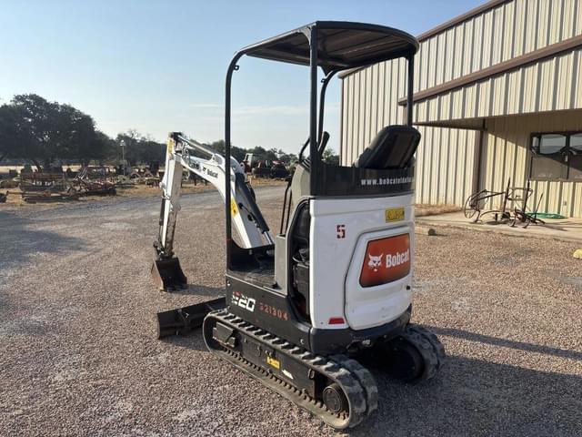 Image of Bobcat E20 equipment image 2