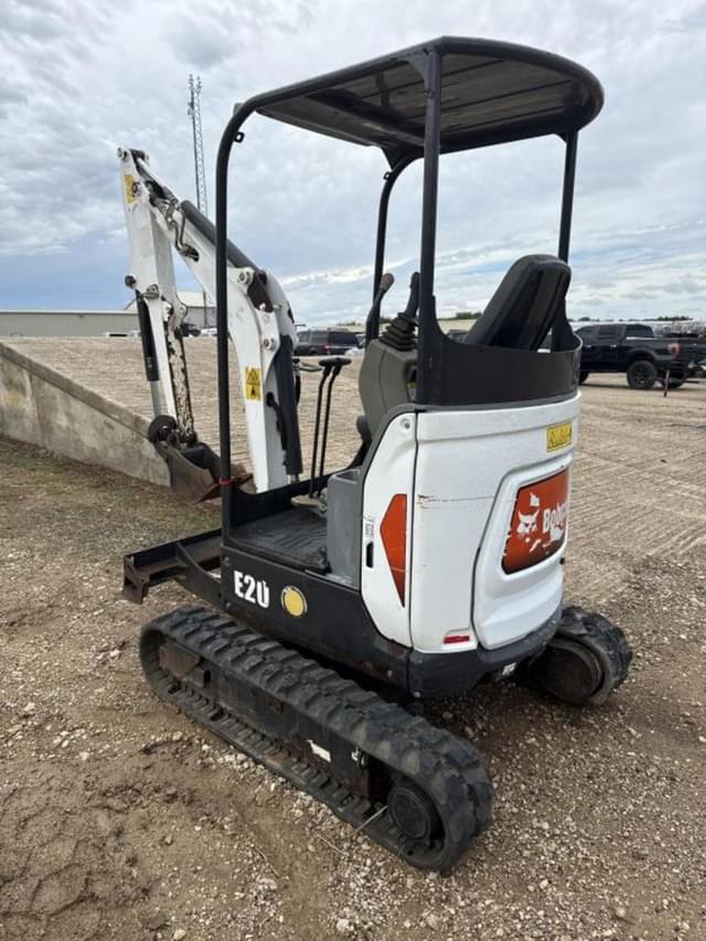 Image of Bobcat E20 equipment image 2