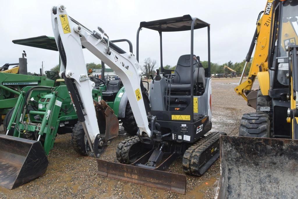 Main image Bobcat E20