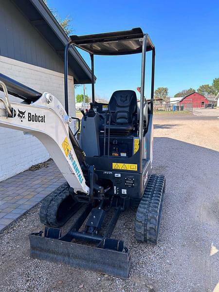 Image of Bobcat E20 equipment image 2