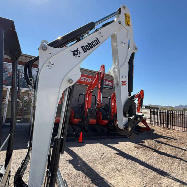 Image of Bobcat E26 equipment image 4