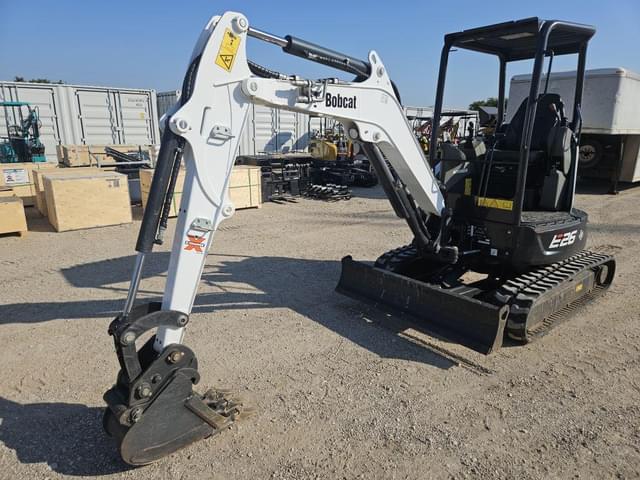 Image of Bobcat E26 equipment image 1