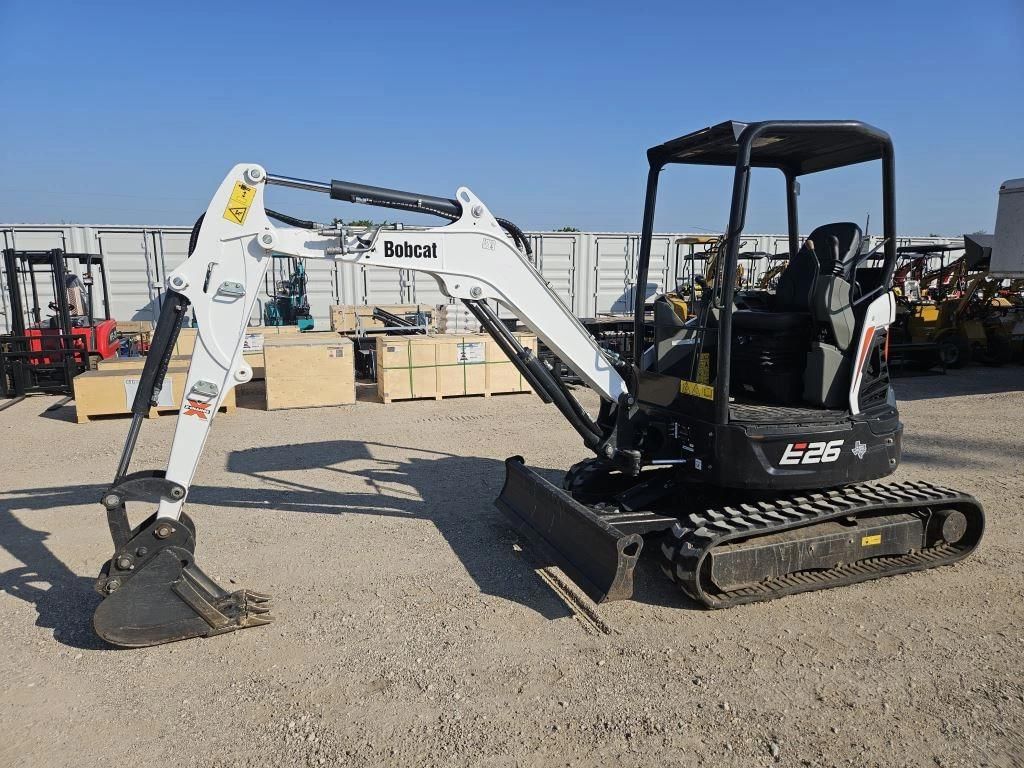 2021 Bobcat E26 Equipment Image0