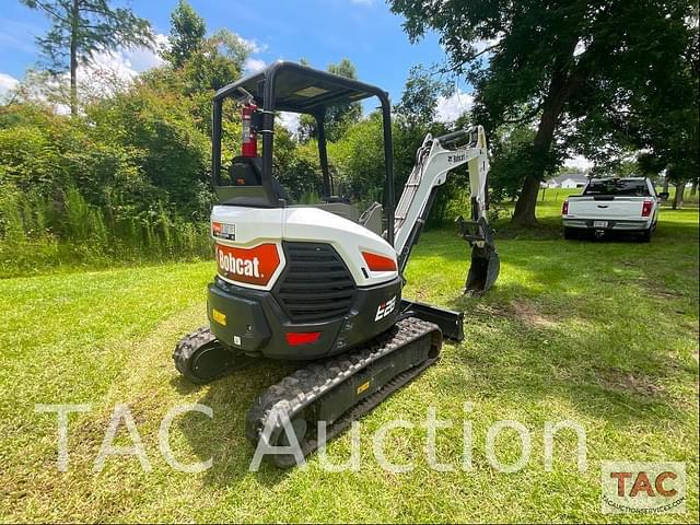 Image of Bobcat E26 equipment image 4