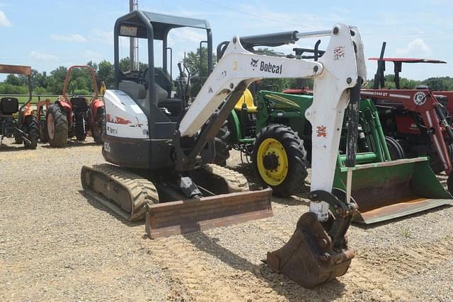 Image of Bobcat E26 equipment image 3