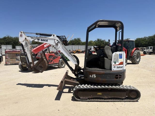 Image of Bobcat E26 equipment image 1