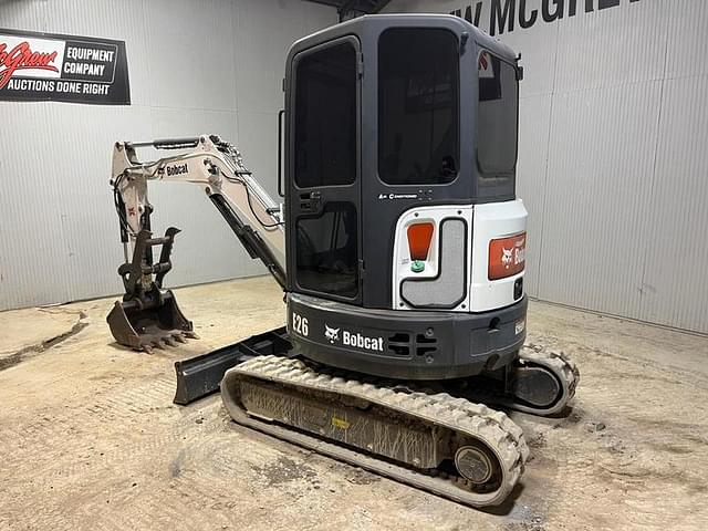 Image of Bobcat E26 equipment image 2