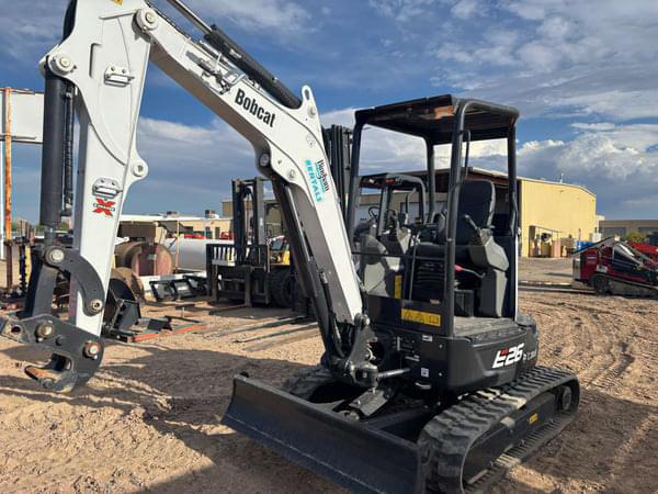 Image of Bobcat E26 equipment image 1