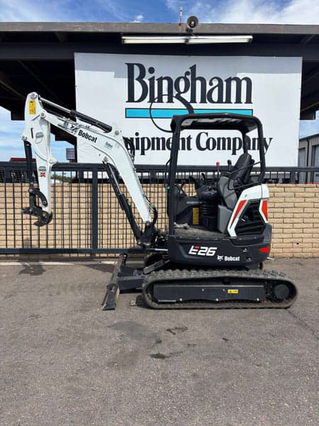 Image of Bobcat E26 equipment image 4