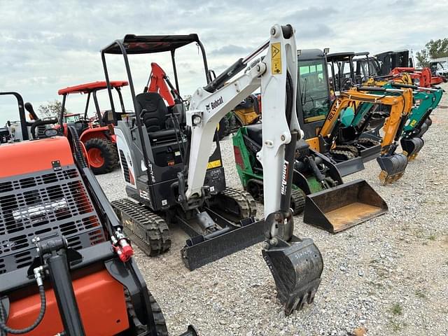 Image of Bobcat E20 equipment image 1