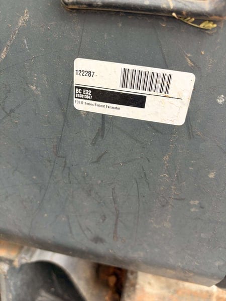 Bobcat E32 Equipment Image0