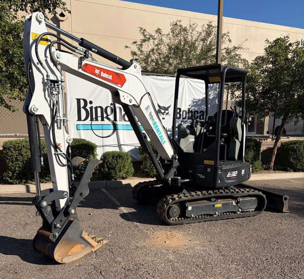 Bobcat E32 Equipment Image0