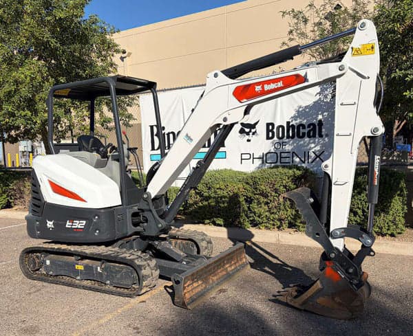 Image of Bobcat E32 equipment image 1