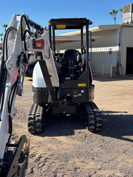 Image of Bobcat E32 equipment image 2