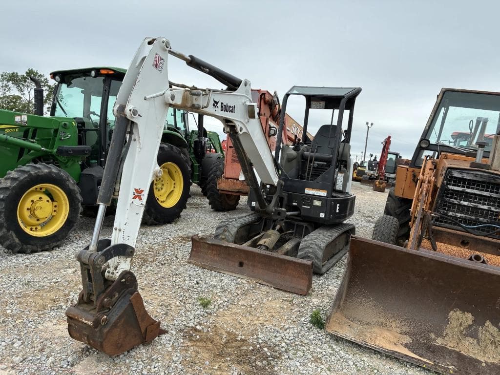 Image of Bobcat E32 Primary image