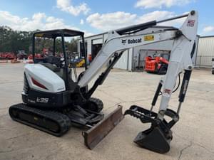 2020 Bobcat E35 Image