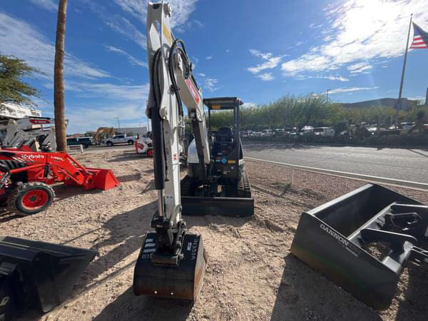 Image of Bobcat E35 equipment image 2