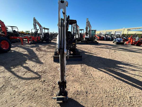 Image of Bobcat E35 equipment image 2