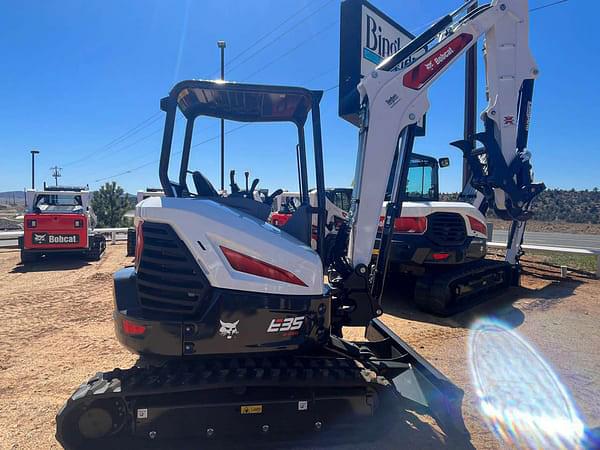 Image of Bobcat E35 equipment image 1