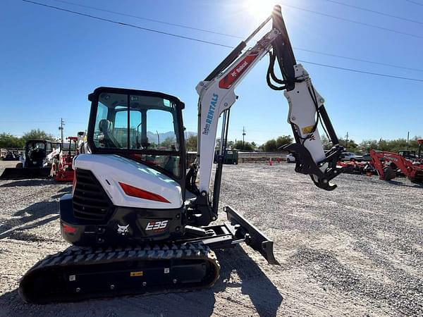 Image of Bobcat E35 equipment image 1