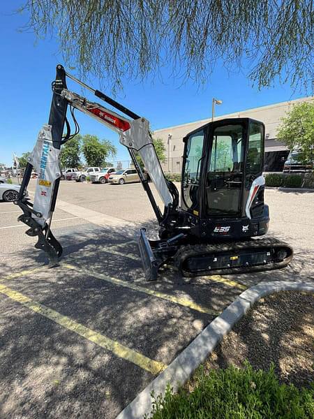 Image of Bobcat E35 equipment image 1