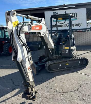 Main image Bobcat E35