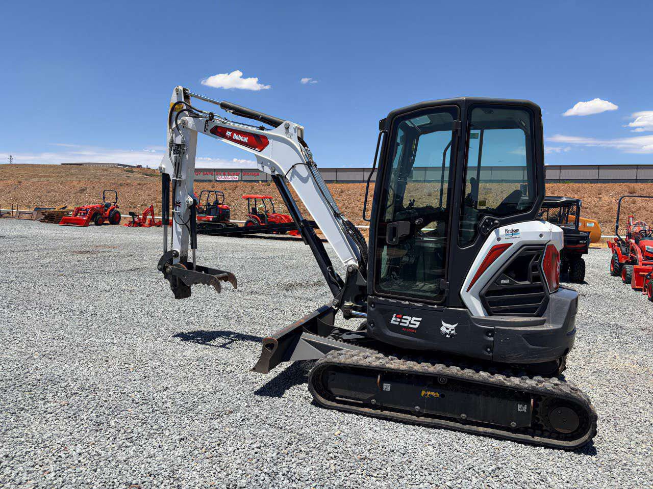 Bobcat E35 Equipment Image0