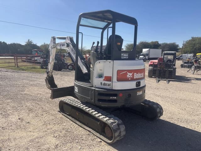 Image of Bobcat E35 equipment image 2