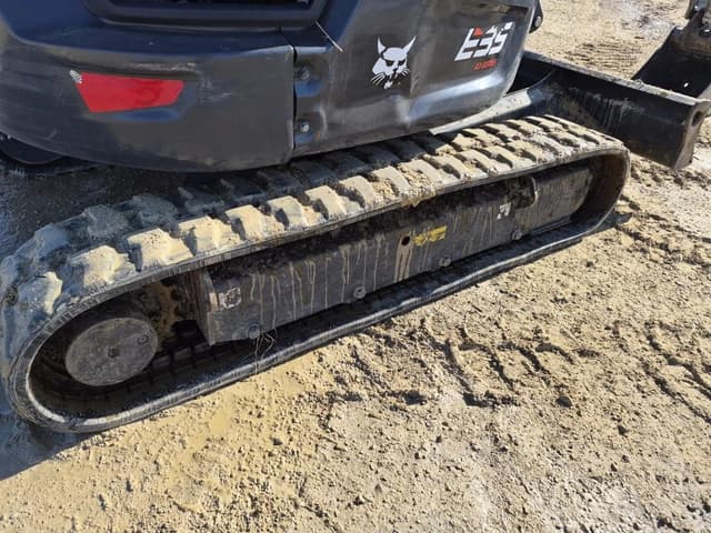 Image of Bobcat E35 equipment image 4