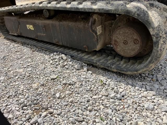 Image of Bobcat E35i equipment image 4