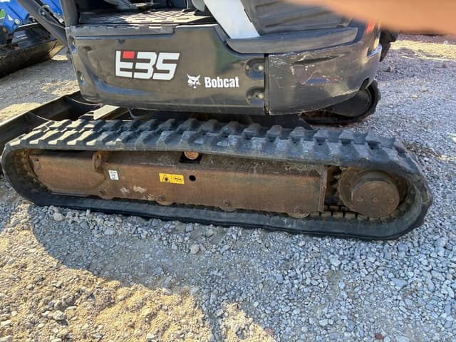 Image of Bobcat E35i equipment image 4