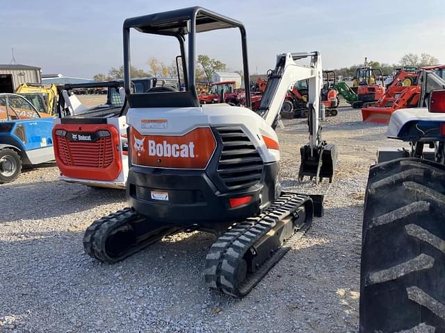 Image of Bobcat E35i equipment image 2