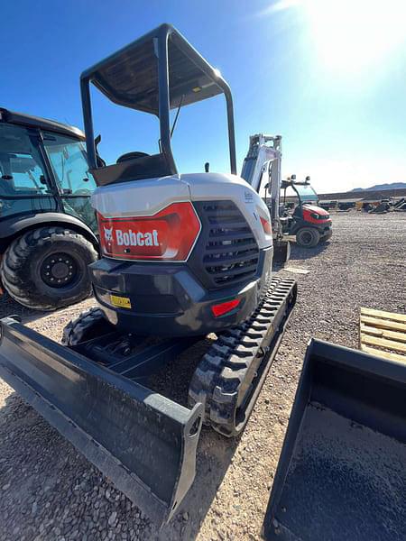 Image of Bobcat E35 equipment image 3