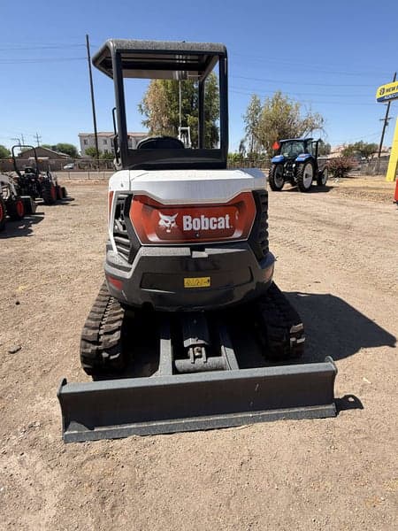 Image of Bobcat E38 equipment image 4