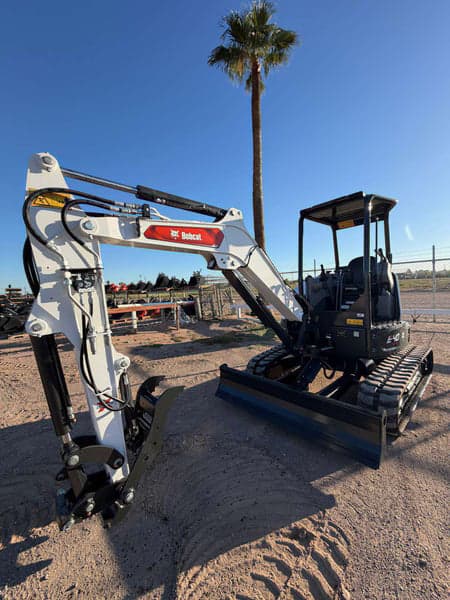 Image of Bobcat E40 equipment image 2