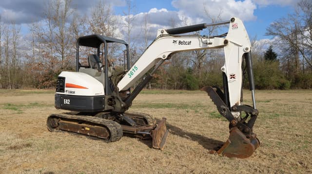 Image of Bobcat E42 equipment image 4