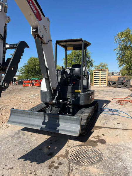 Image of Bobcat E42 equipment image 2