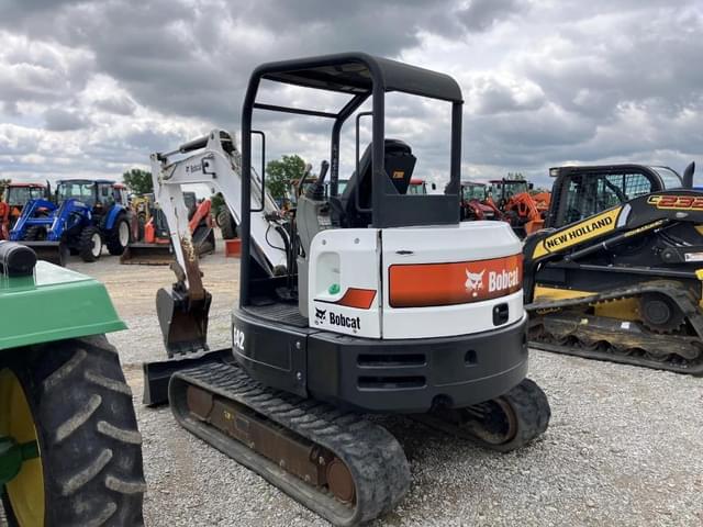 Image of Bobcat E42 equipment image 3