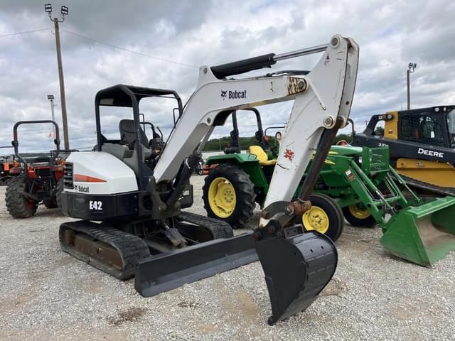 Image of Bobcat E42 equipment image 1