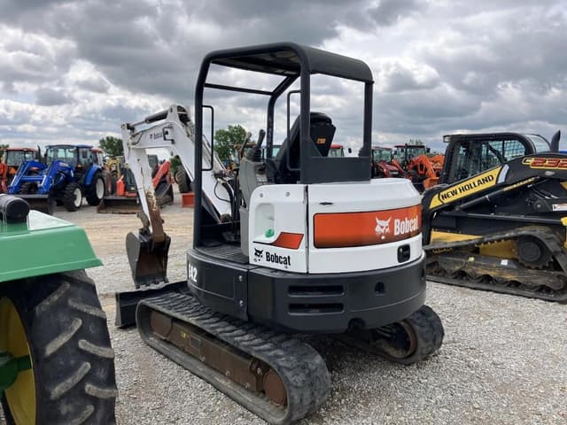 Image of Bobcat E42 equipment image 3