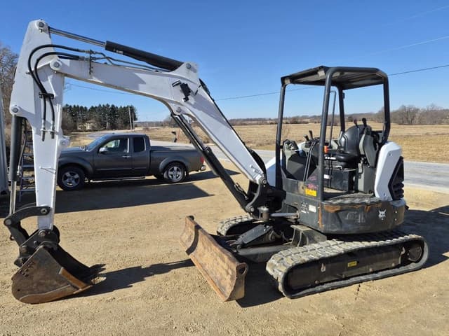 Image of Bobcat E42 equipment image 2