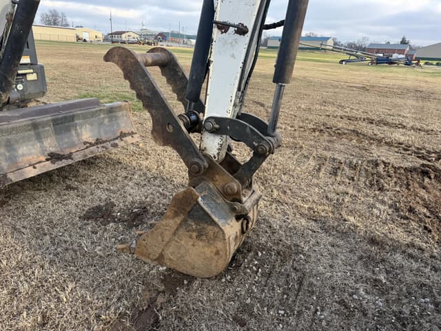 Image of Bobcat E45 equipment image 3