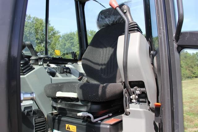 Image of Bobcat E50 equipment image 1