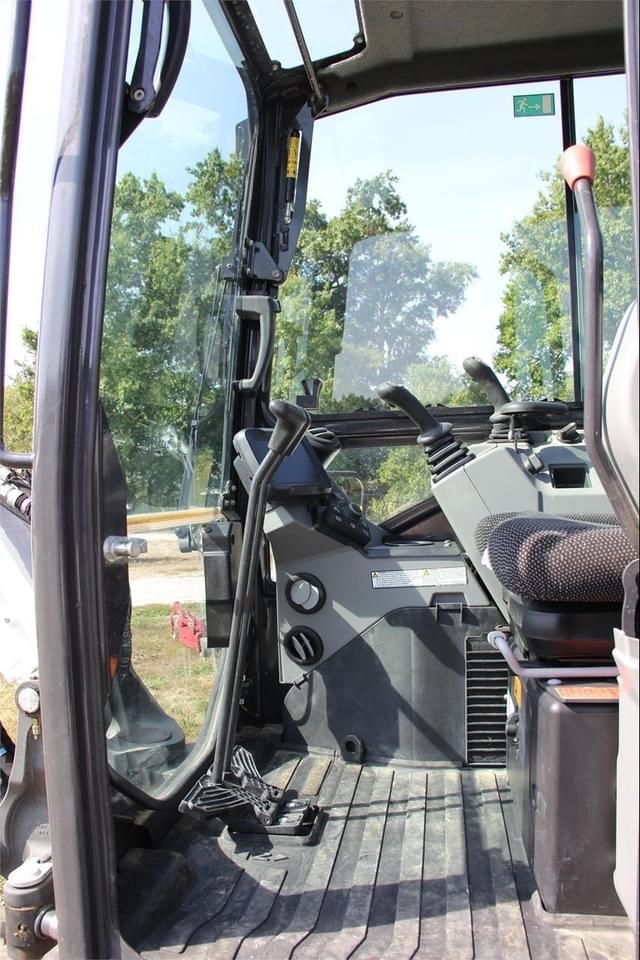 Image of Bobcat E50 equipment image 3