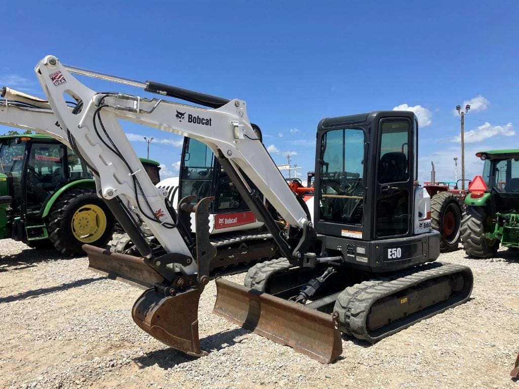 Main image Bobcat E50