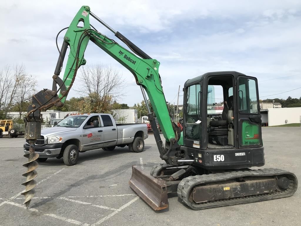 Main image Bobcat E50