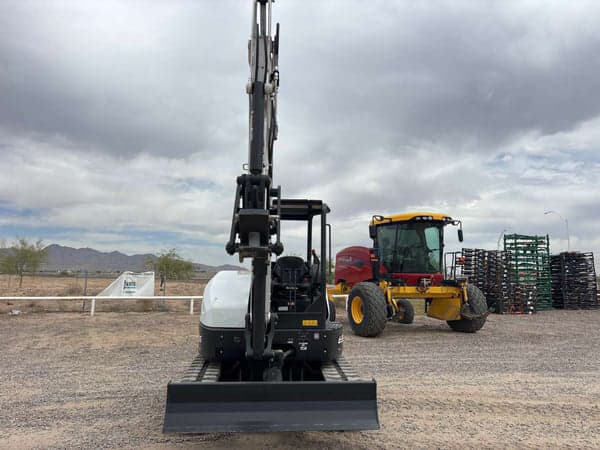 Image of Bobcat E55 equipment image 2